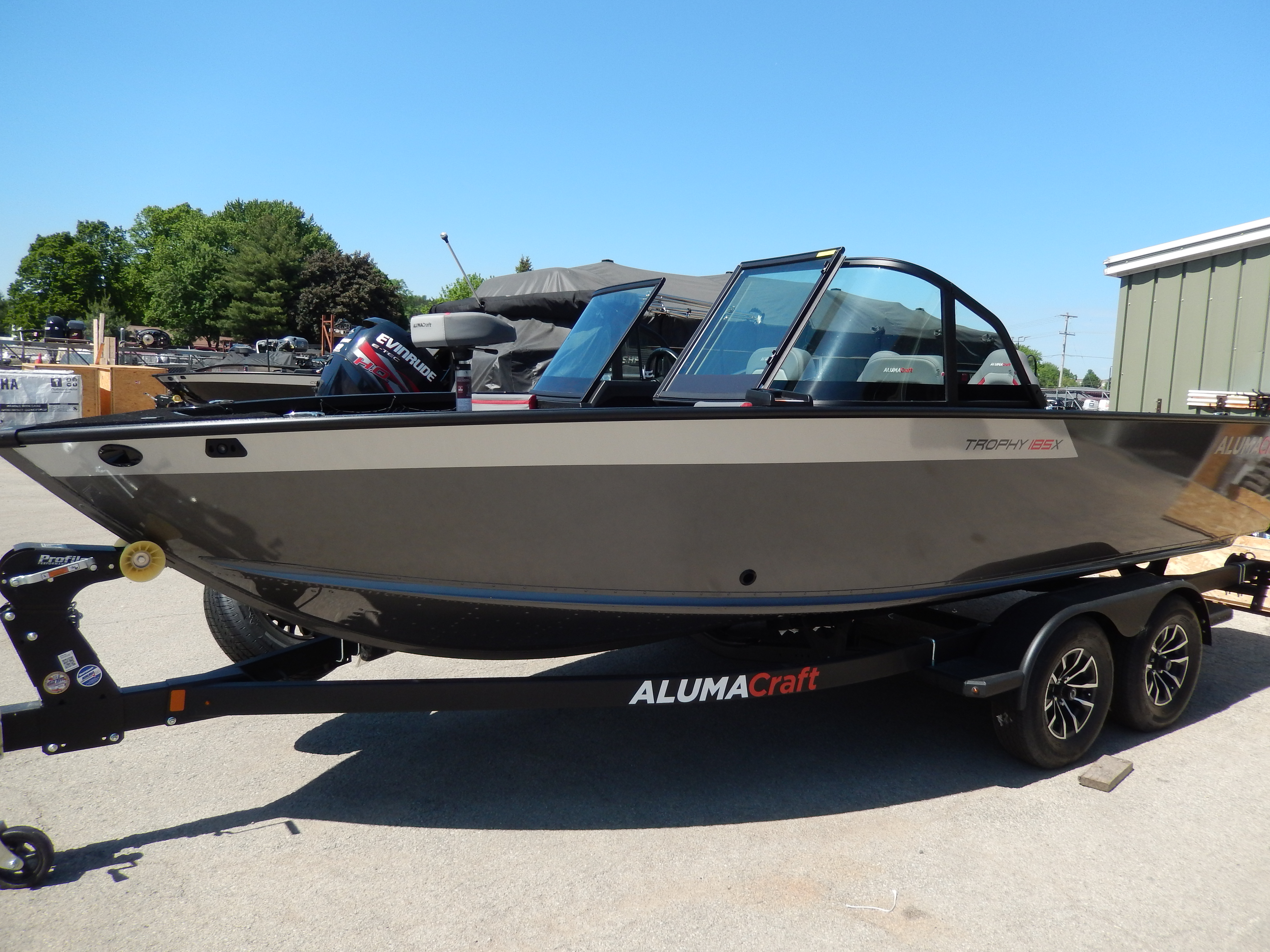 Image of 2026 ALUMACRAFT TROPHY 185X SPORT W/ YAMAHA VF200XB