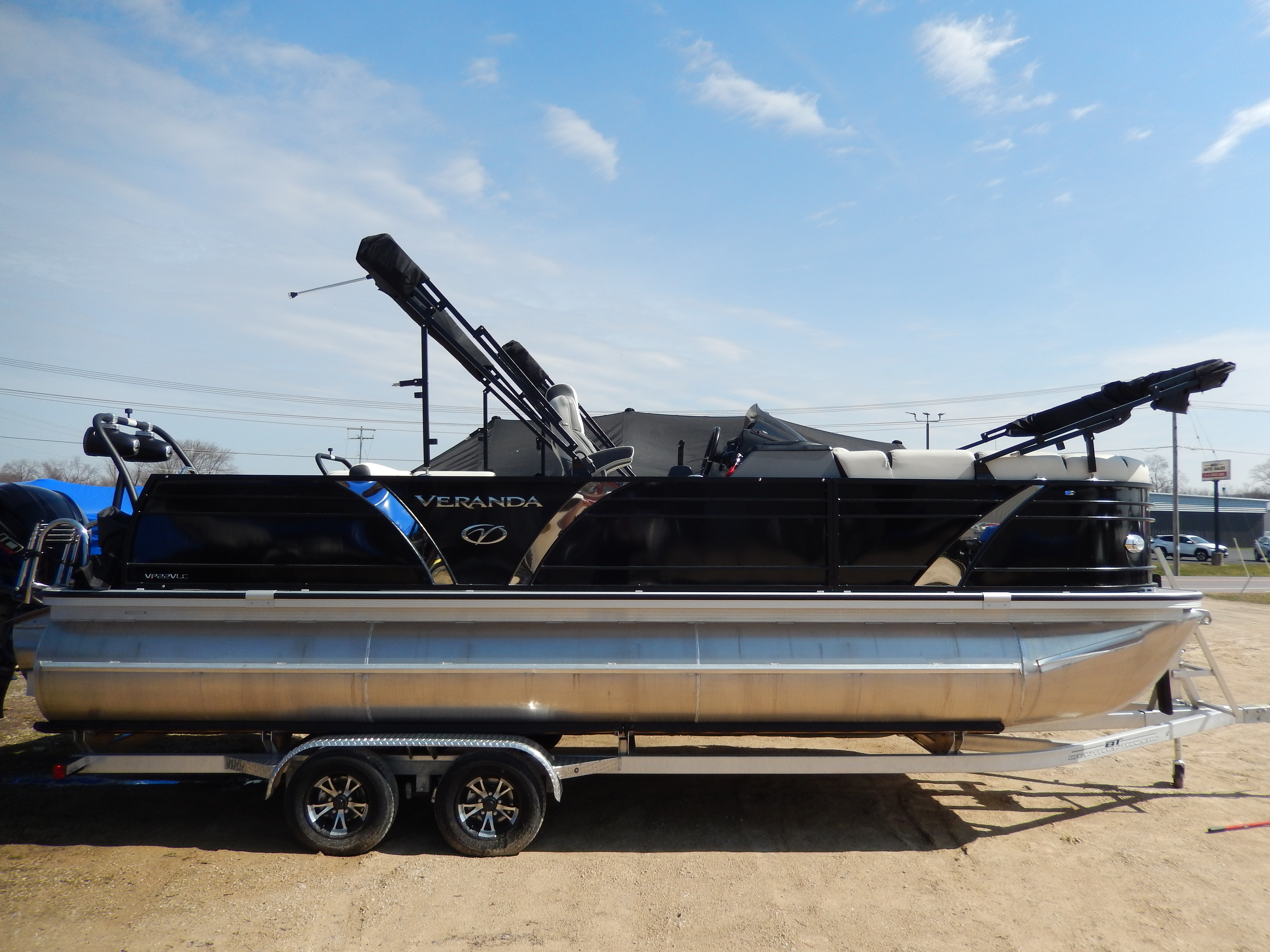 Image of 2024 VERANDA VP22 VLC TRI-TOON W/ YAHAMAHA VF250LB AND BACKTRACK TRAILER