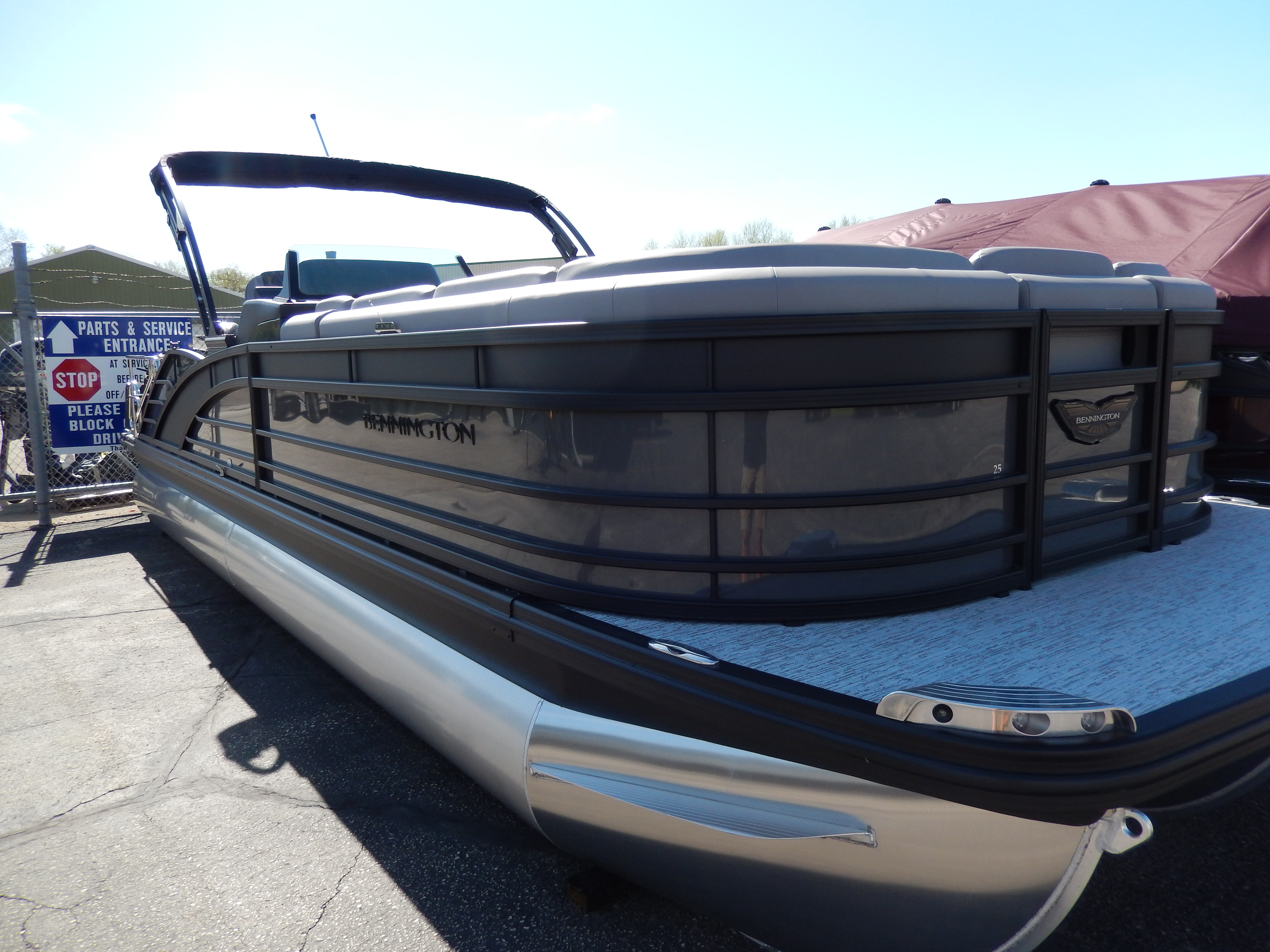 Image of 2026 BENNINGTON 25RSB ESP W/ YAMAHA F350XSA DEC CONTROL BOX