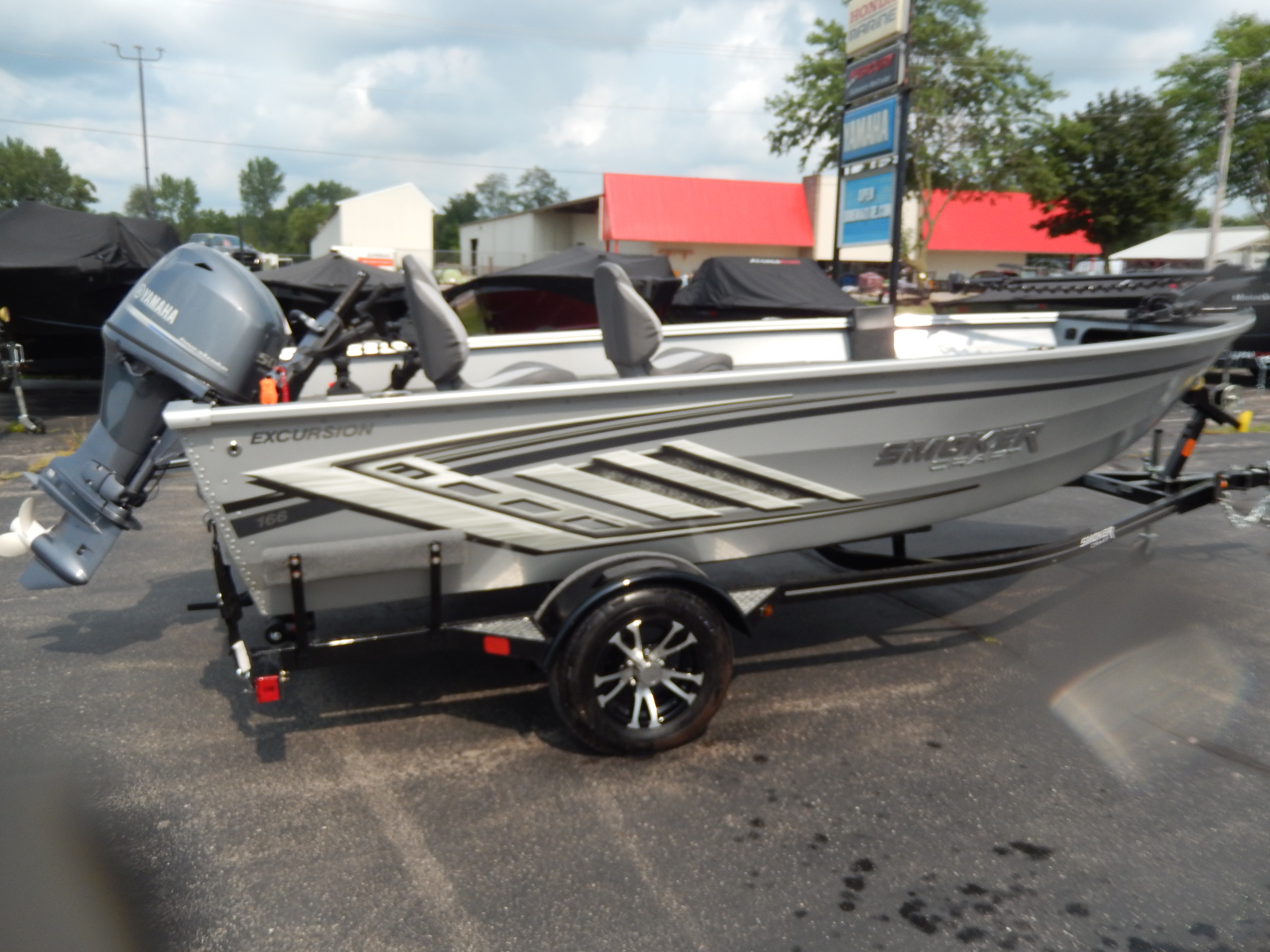 Image of 2023 SMOKERCRAFT EXCURSION 166 TILLER W/ YAMAHA F50LB