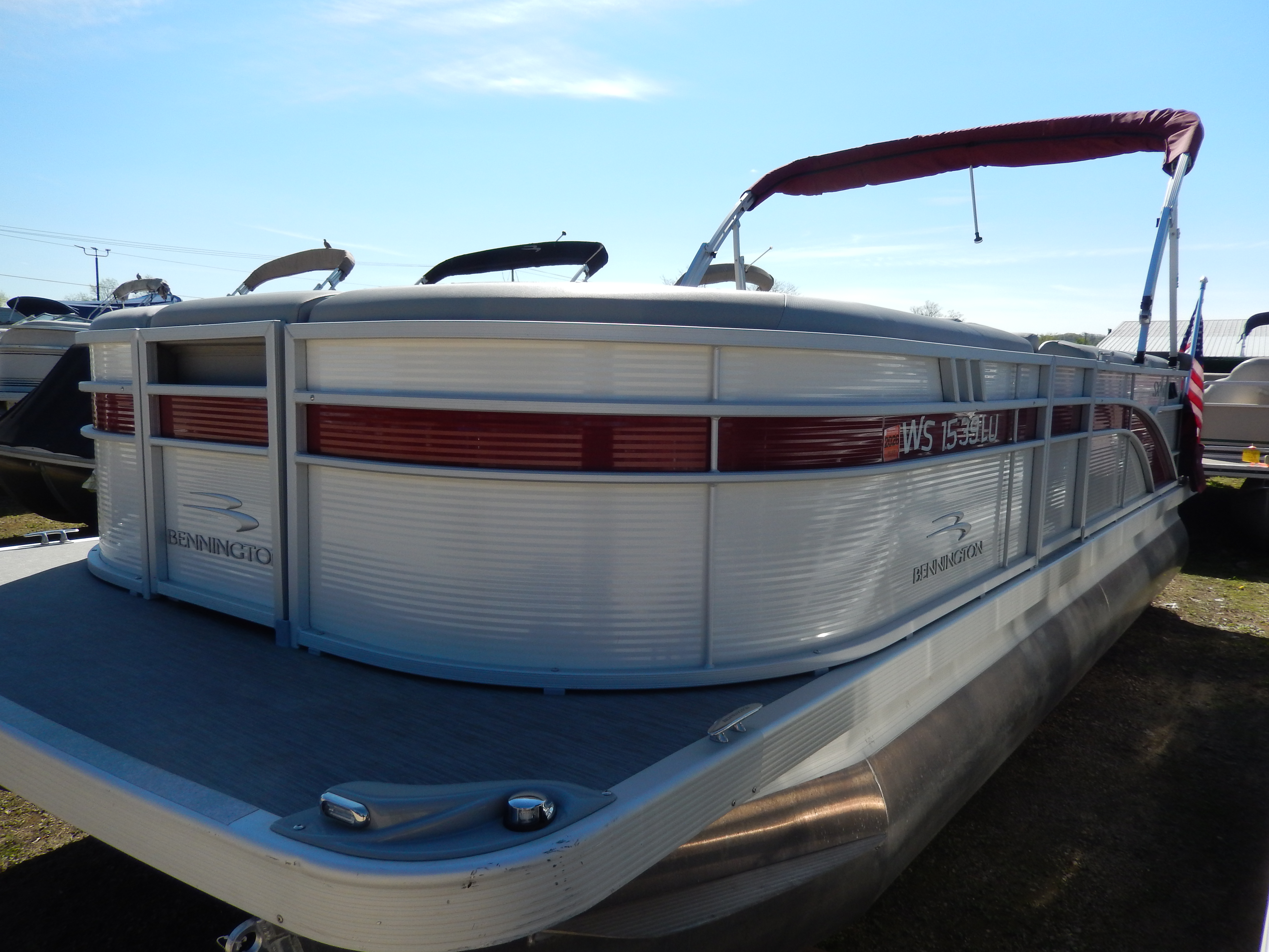 Image of 2023 BENNINGTON 21SXL W/ 2024 YAMAHA VF115LA