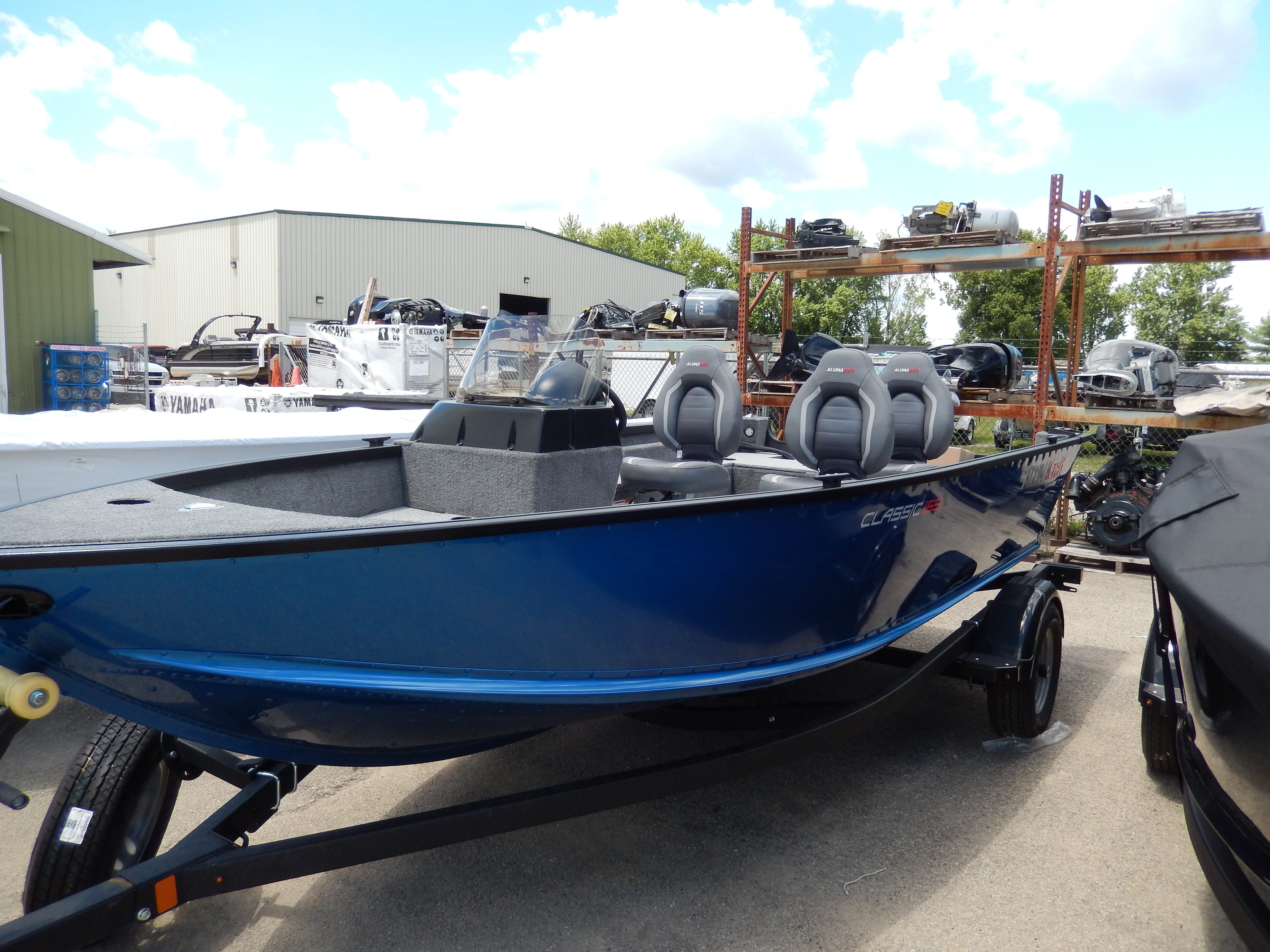 Image of 2026 ALUMACRAFT CLASSIC 165 CS W/YAMAHA F70LB