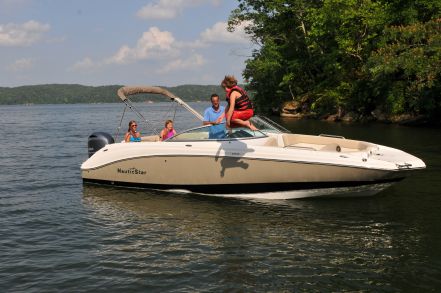Nauticstar Boat